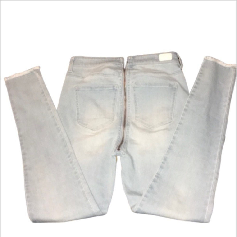 NWOT Celebrity Pink Zip Back Skinny Jeans